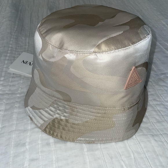NWT LANVIN BUCKET HAT - Picture 5 of 5